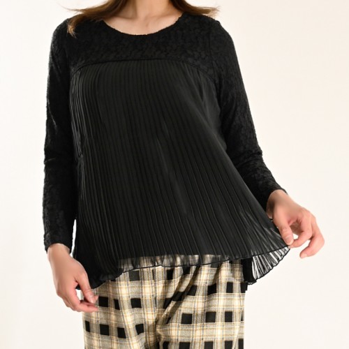 伸縮ばつぐん 清楚系のドレープトップス ブラック 長袖