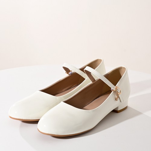 【即納】  ローヒールストラップエナメルパンプス　ホワイト